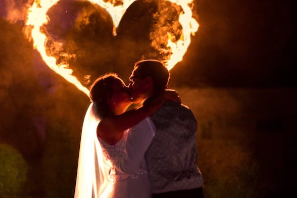 Feuer Show bei Hochzeitsfeier